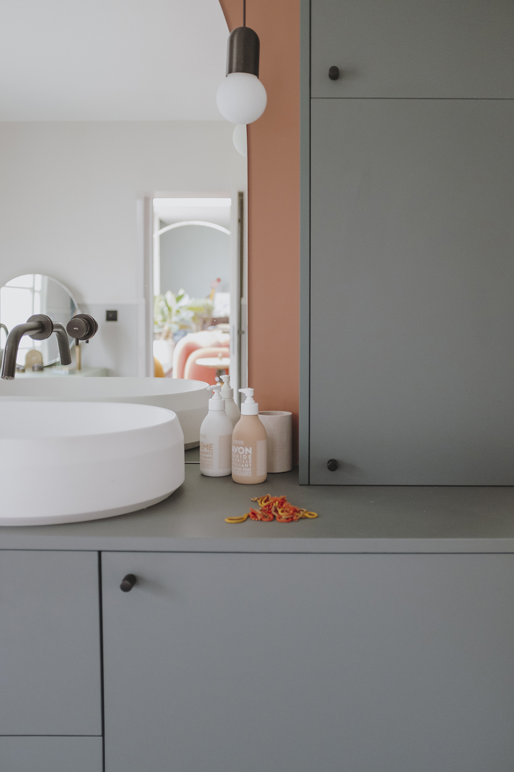 Salle-de-bain-rangements-Agencement-Atelier-Parisien copie