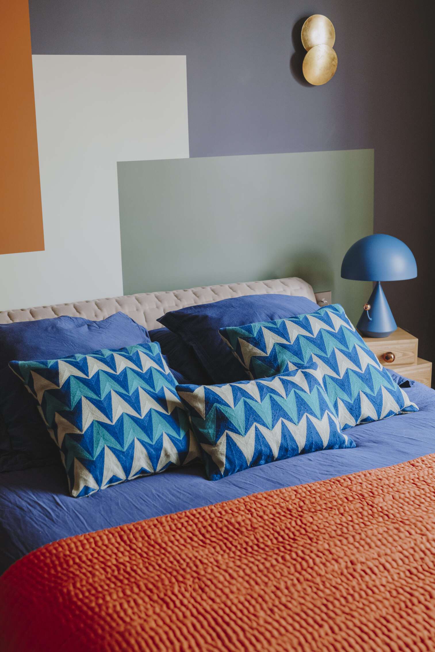 Agencement-sur-mesure-tête-de-lit-perene