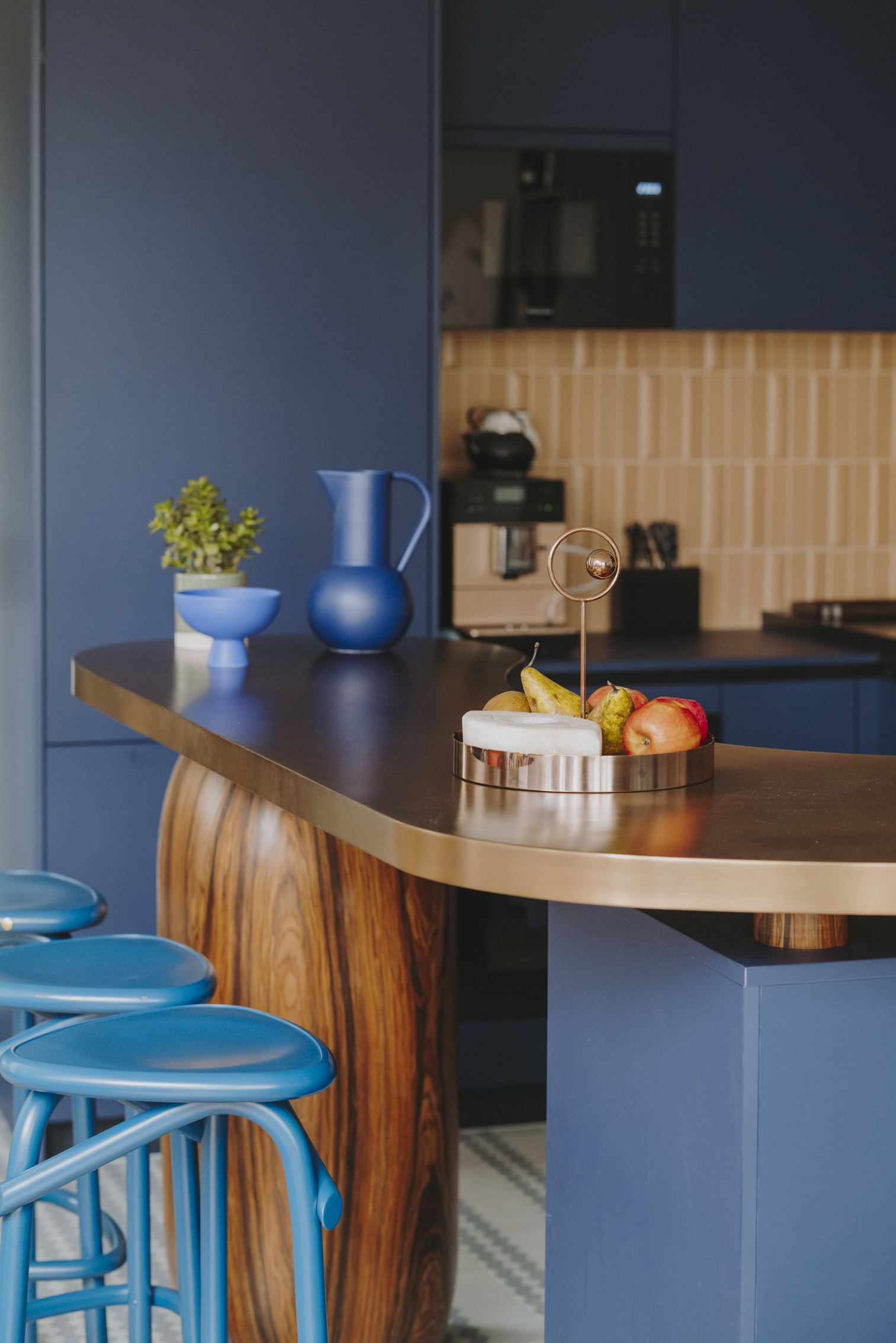 Cuisine bleu et bois perene