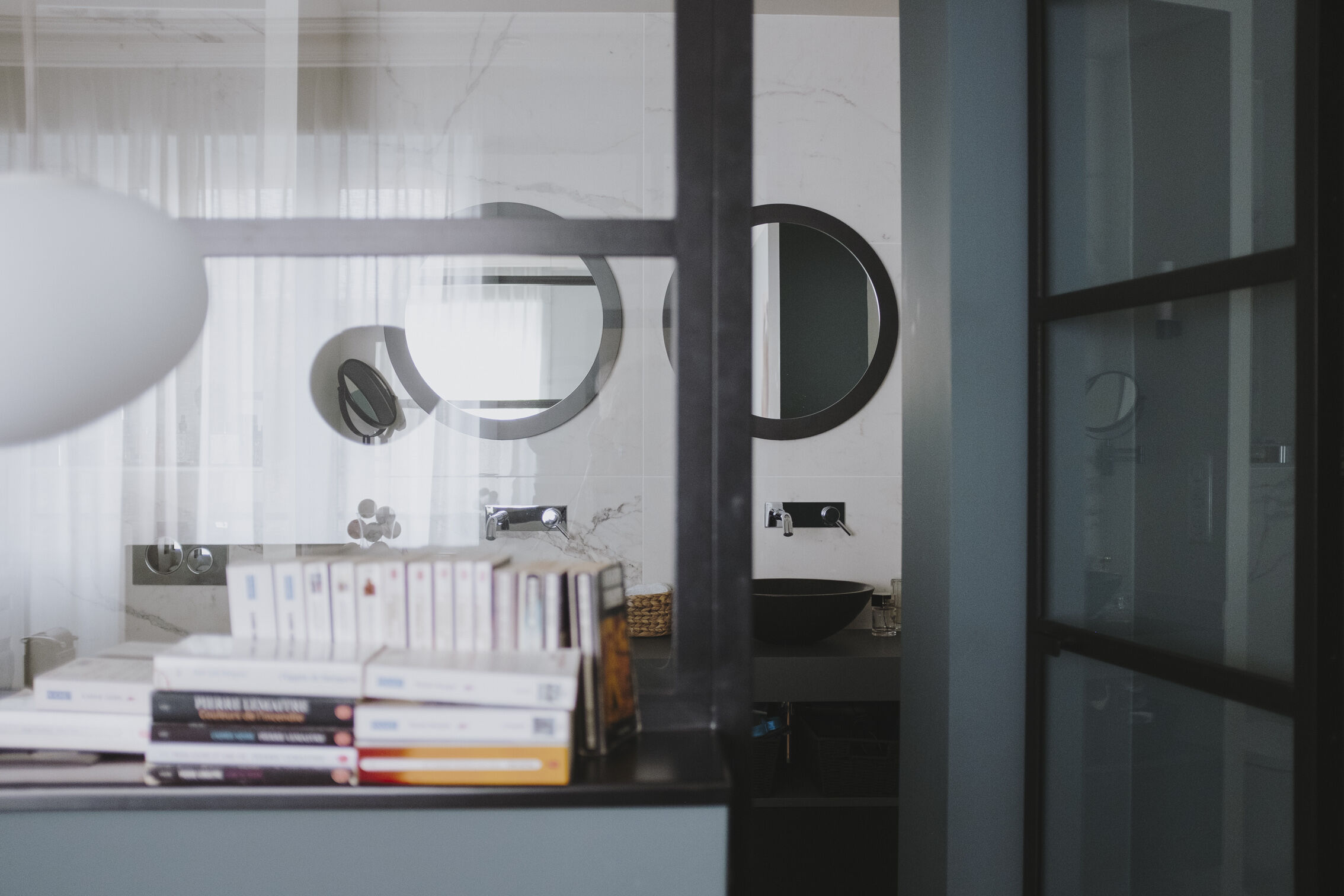 agencement-salle-de-bain-avec-verriere-perene-lyon6