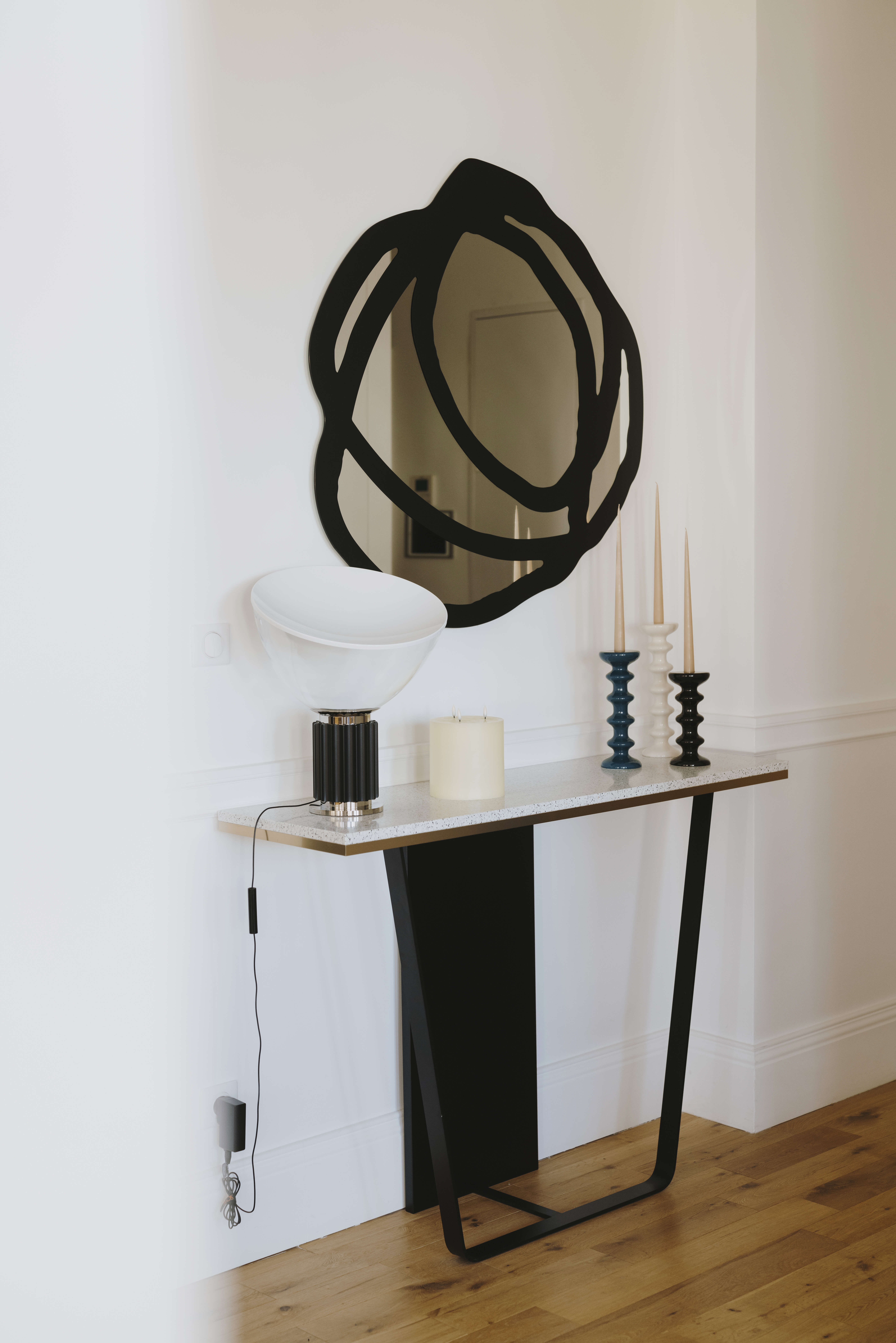 Decoration-miroir-luminaire-perene