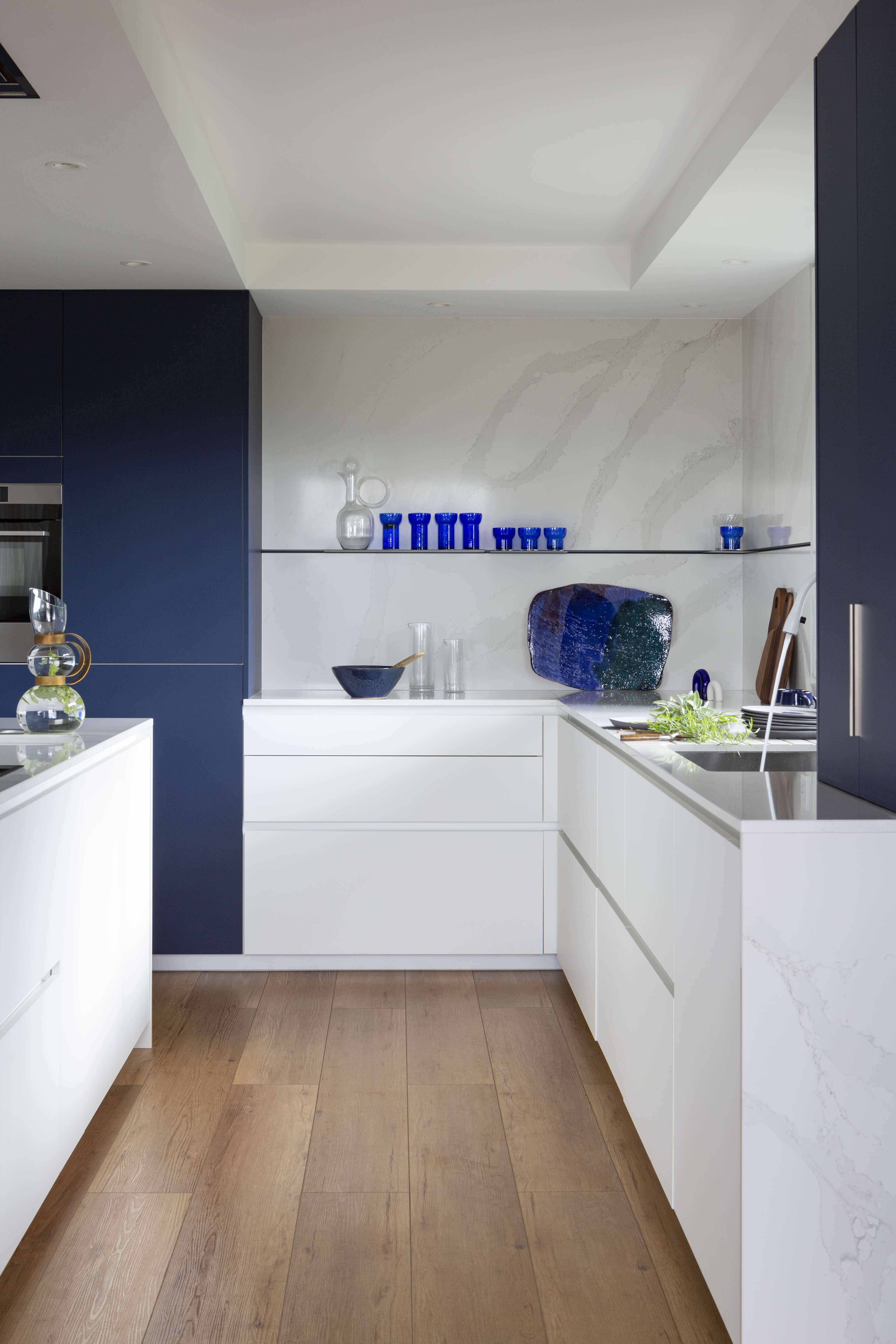 cuisine-ouverte-design-bleu-perene