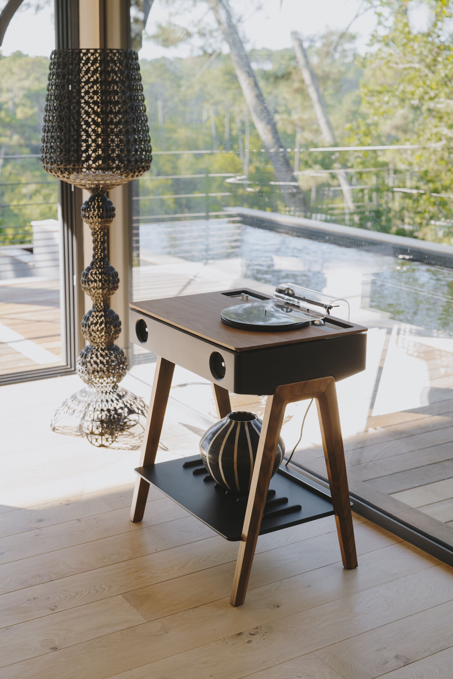 platine-vinyle-dans-salon