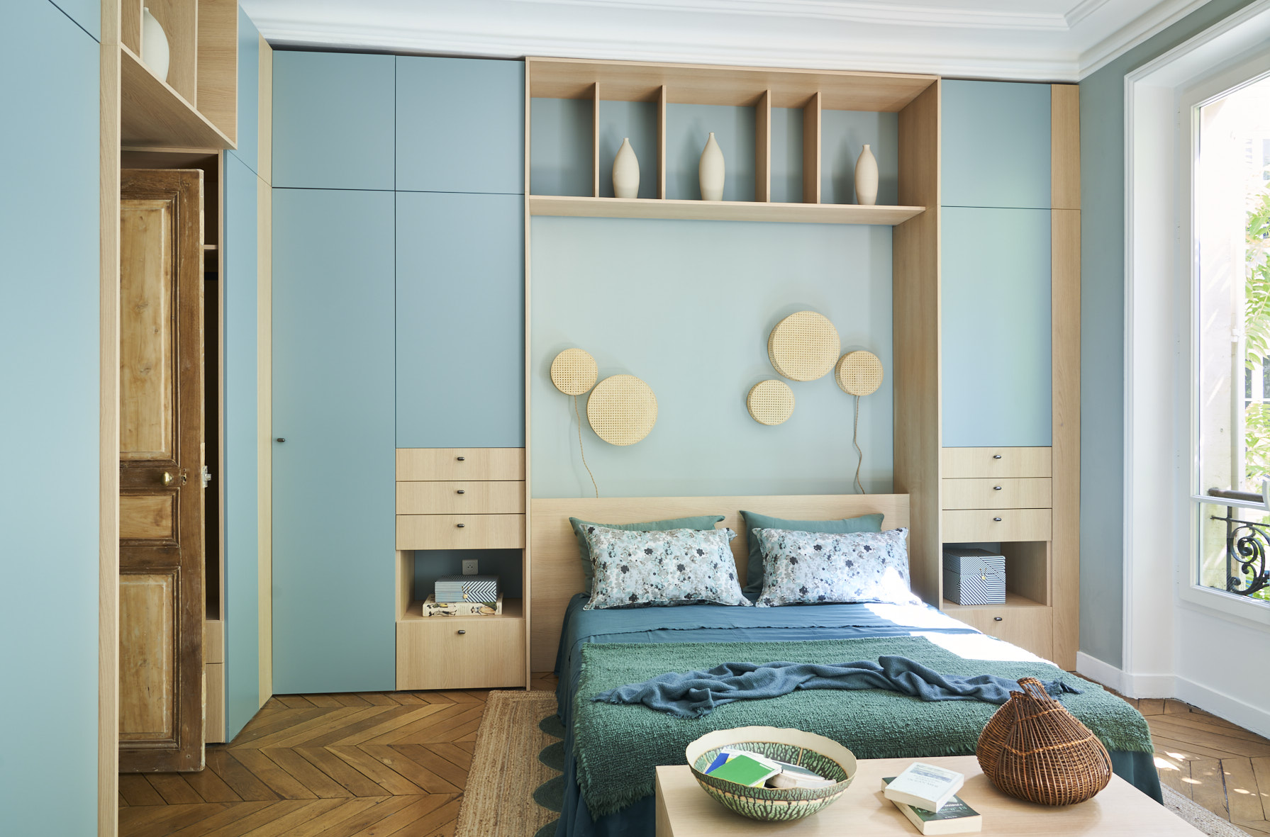 dressing-tete-de-lit-sur-mesure-appartement-haussmannien-perene