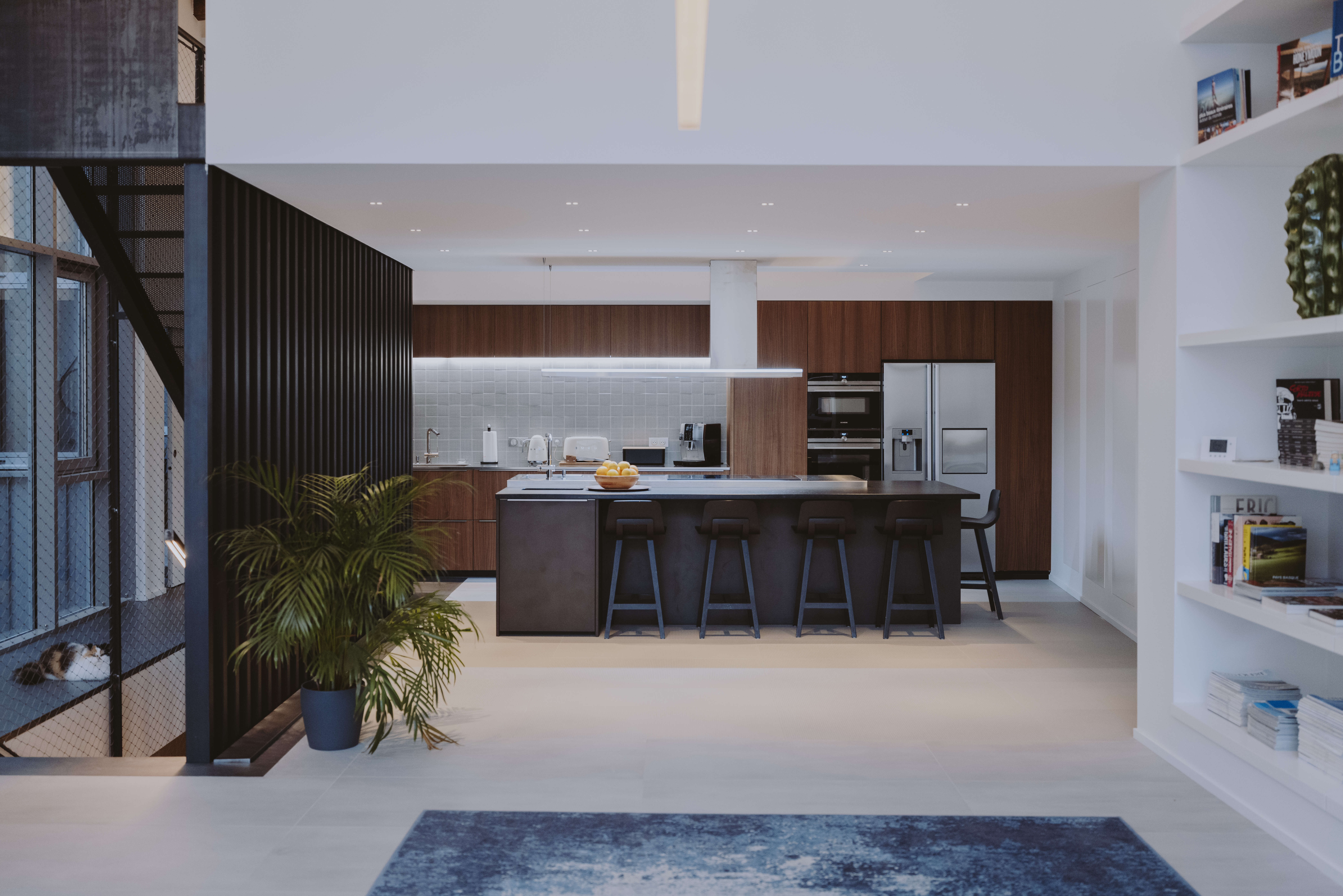 cuisine-minimaliste-loft-bordeaux-perene