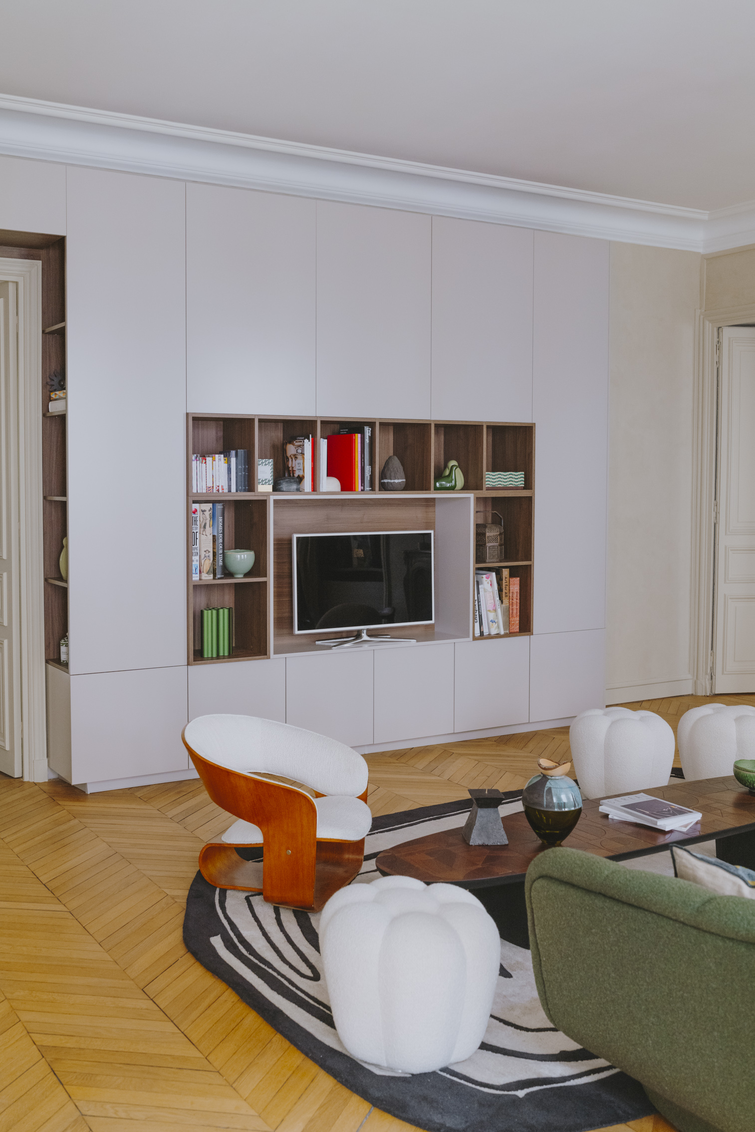 salon-meubletv-haussmanien