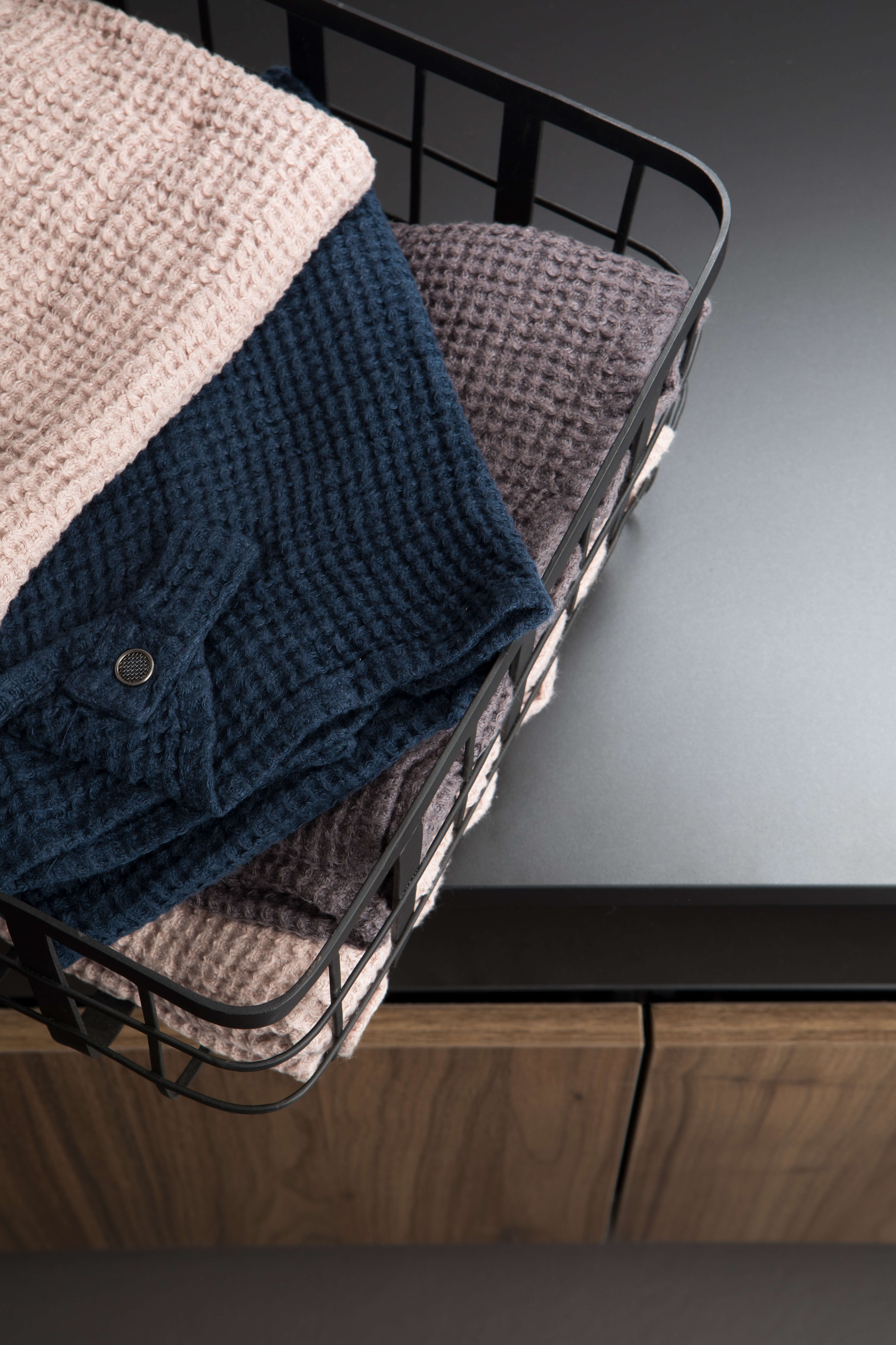 Dressing-corbeille-de-rangement-Perene