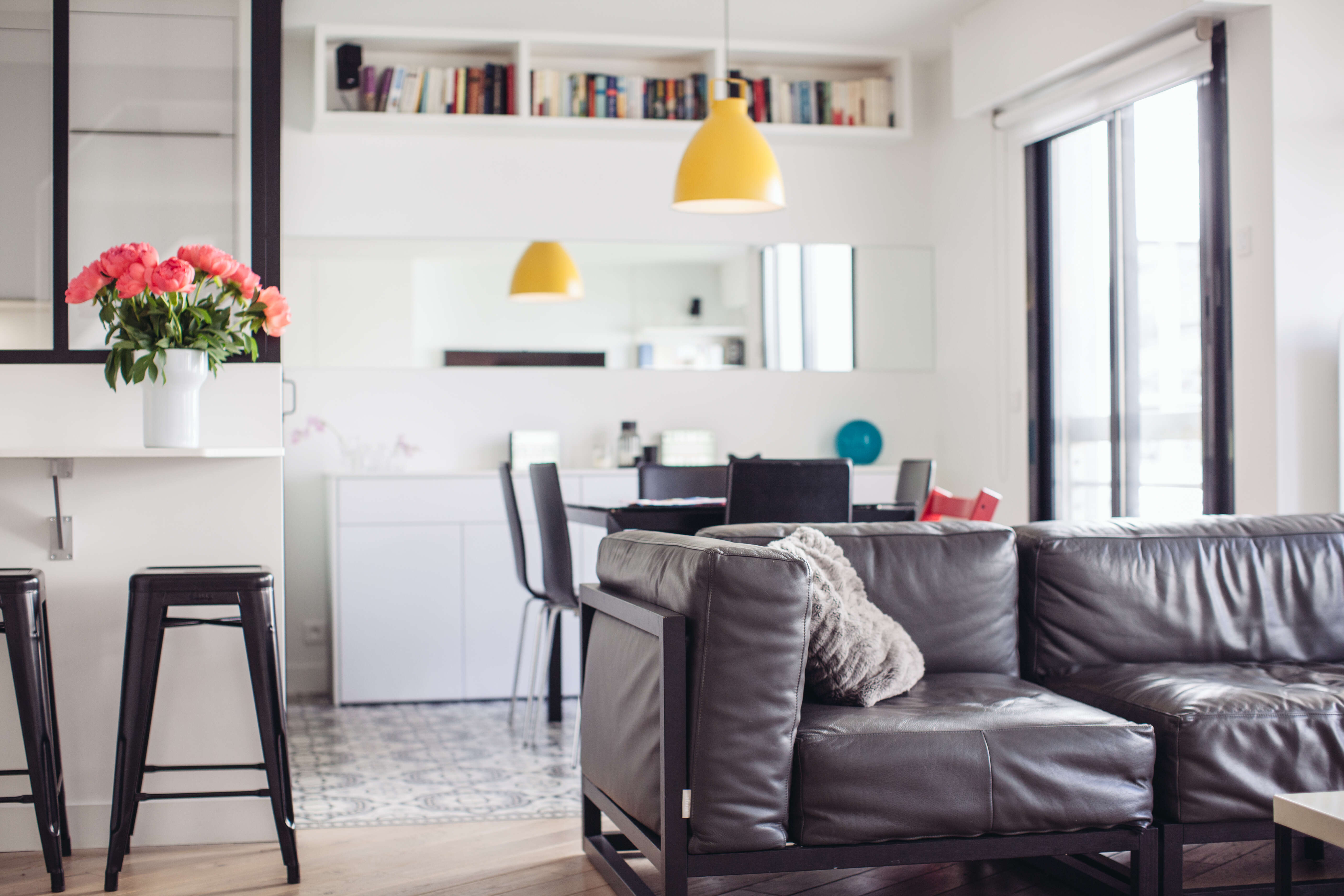 projet-renovation-cuisine-sur-mesure-ouverte-sur-salon-perene