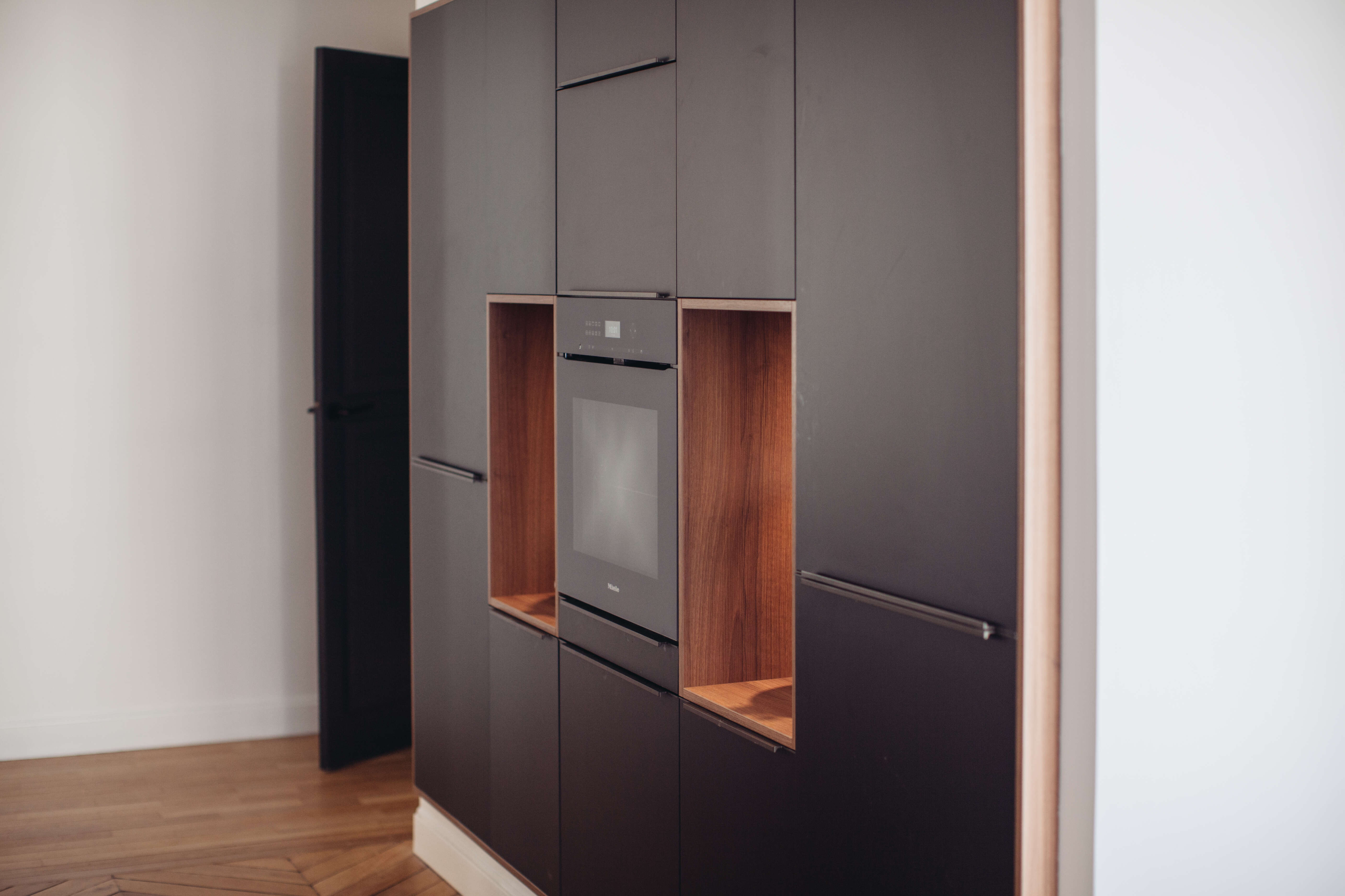 Façades-noires-cuisine-Perene