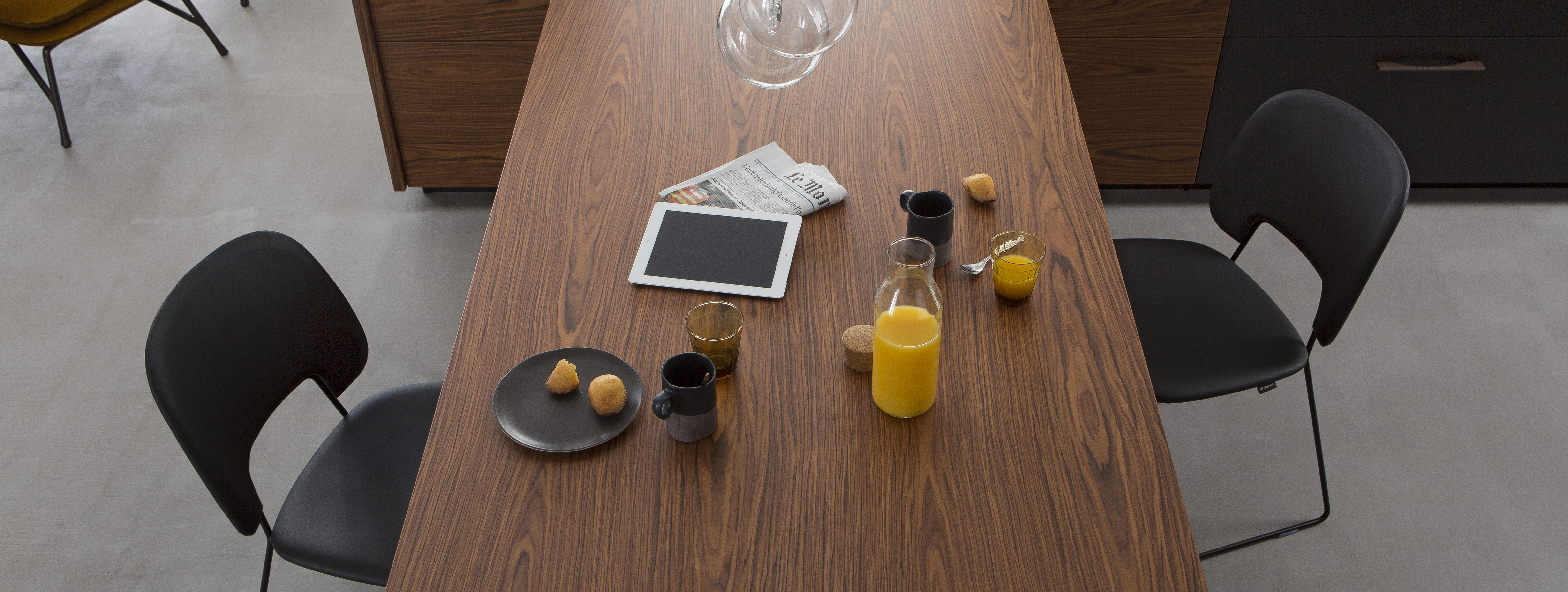 table-cuisine-perene-epure-et-sophistication