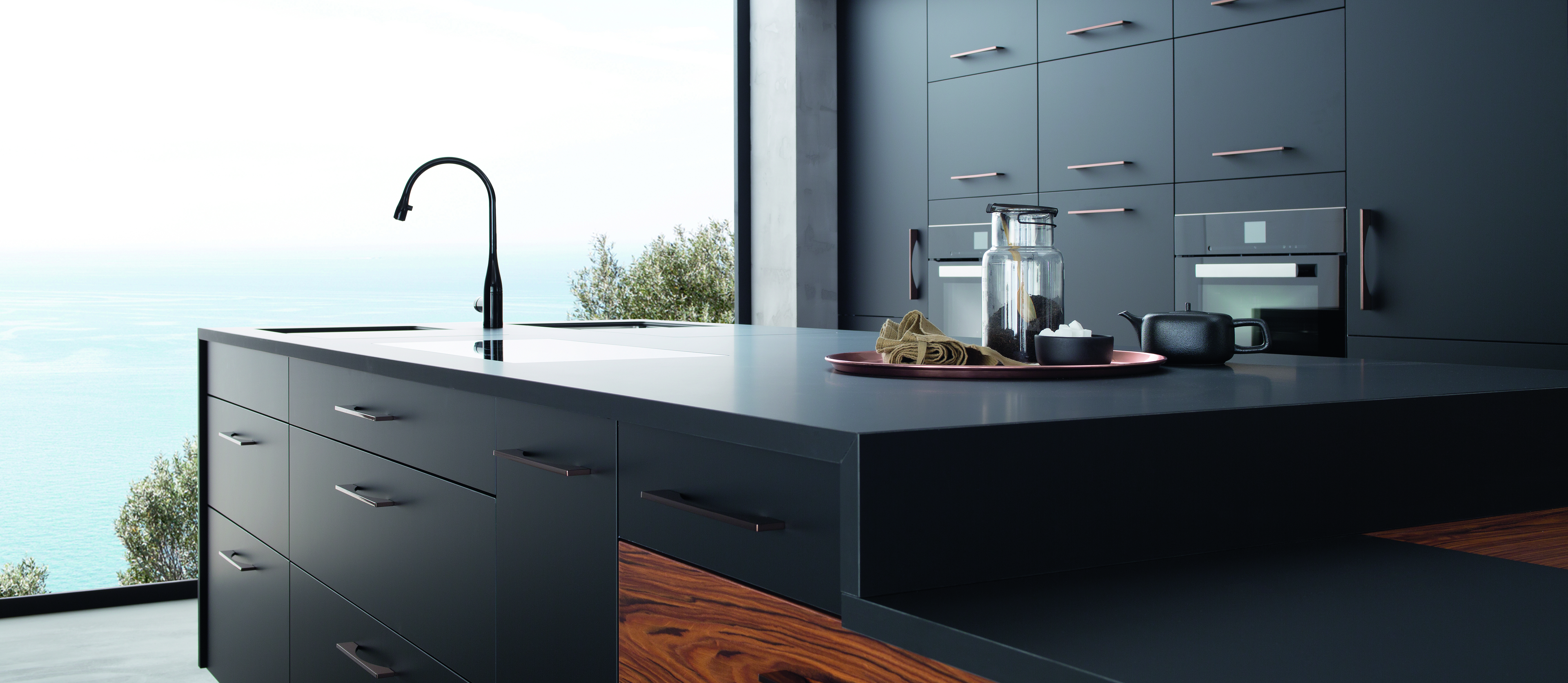 Ilot-cuisine-design-noir-et-bois-perene1