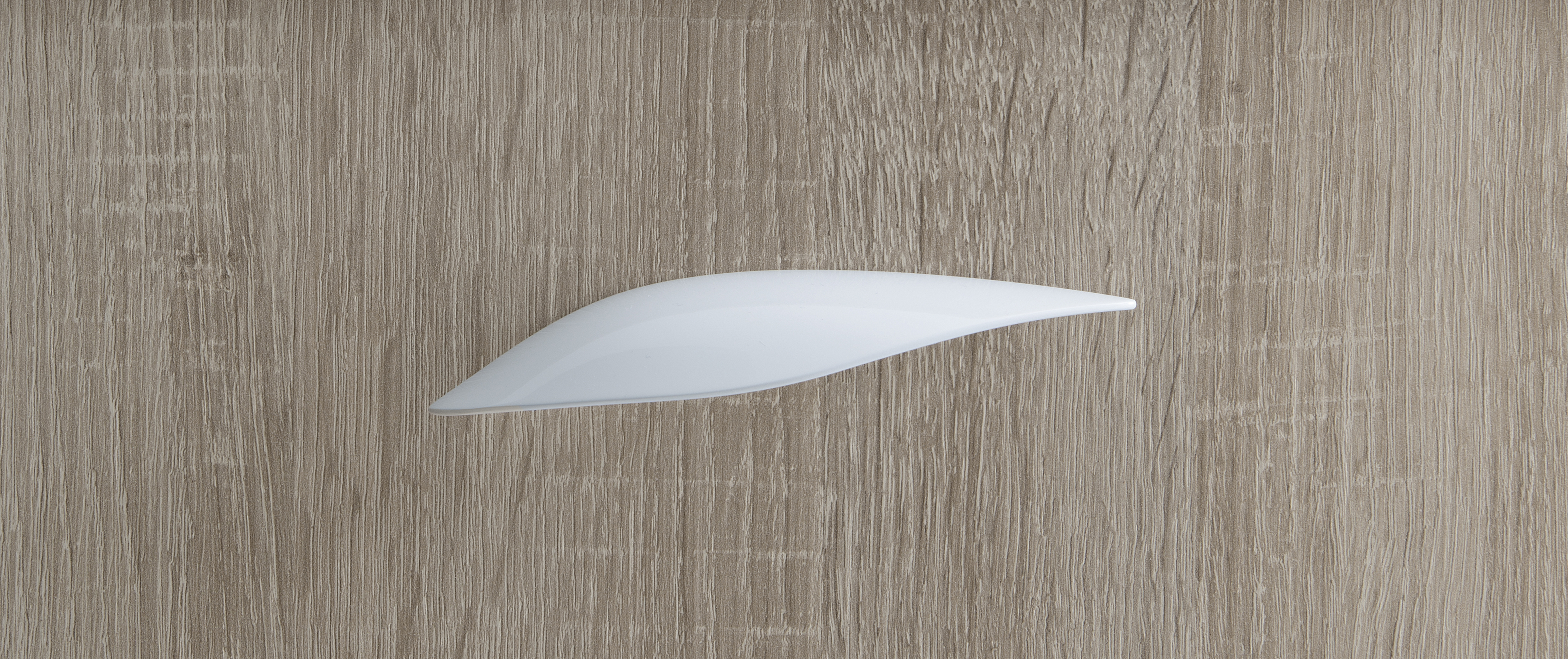 poignée-salle-de-bain-bois-douce-sensuelle