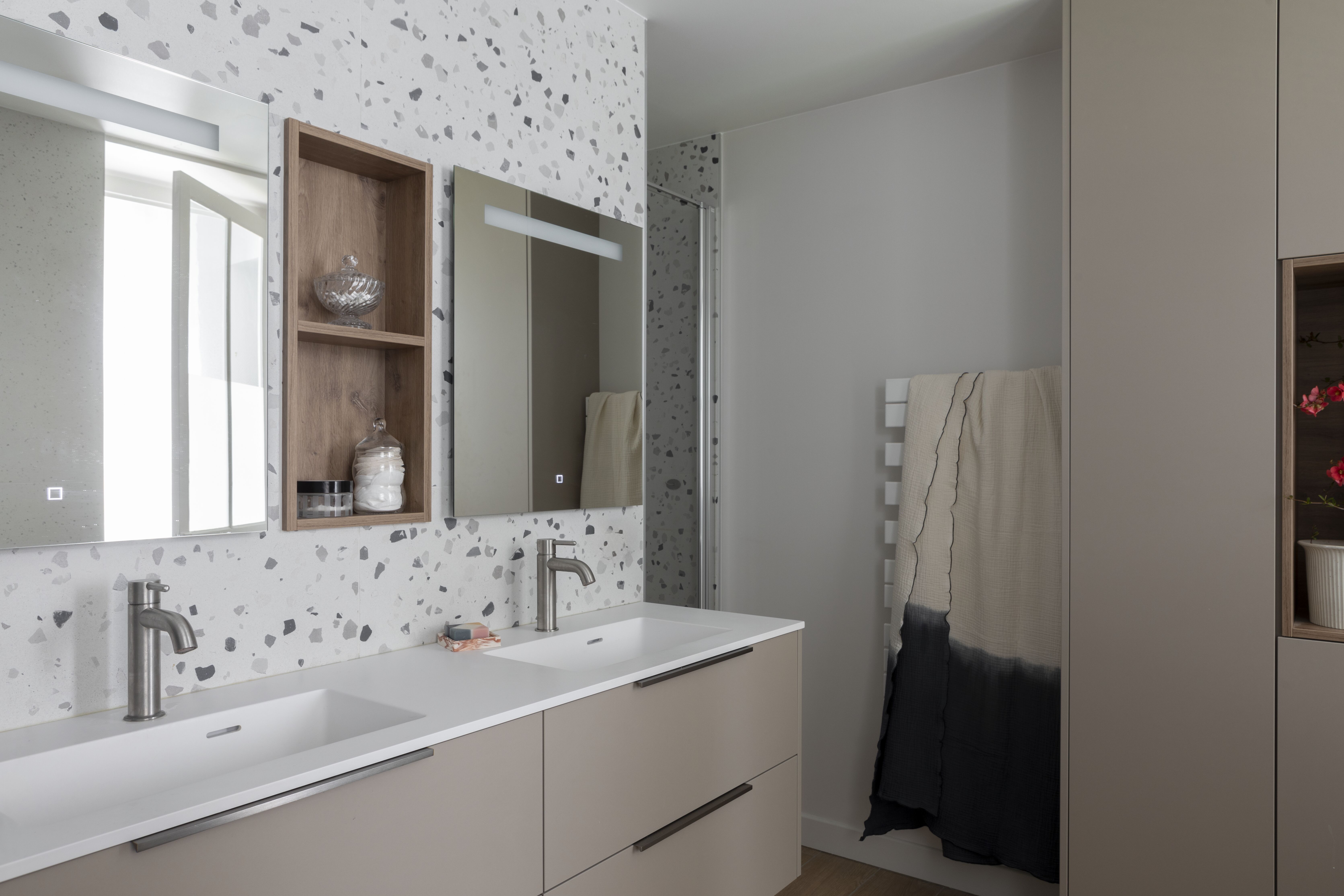 Salle-de-bains-Perene-carrelage