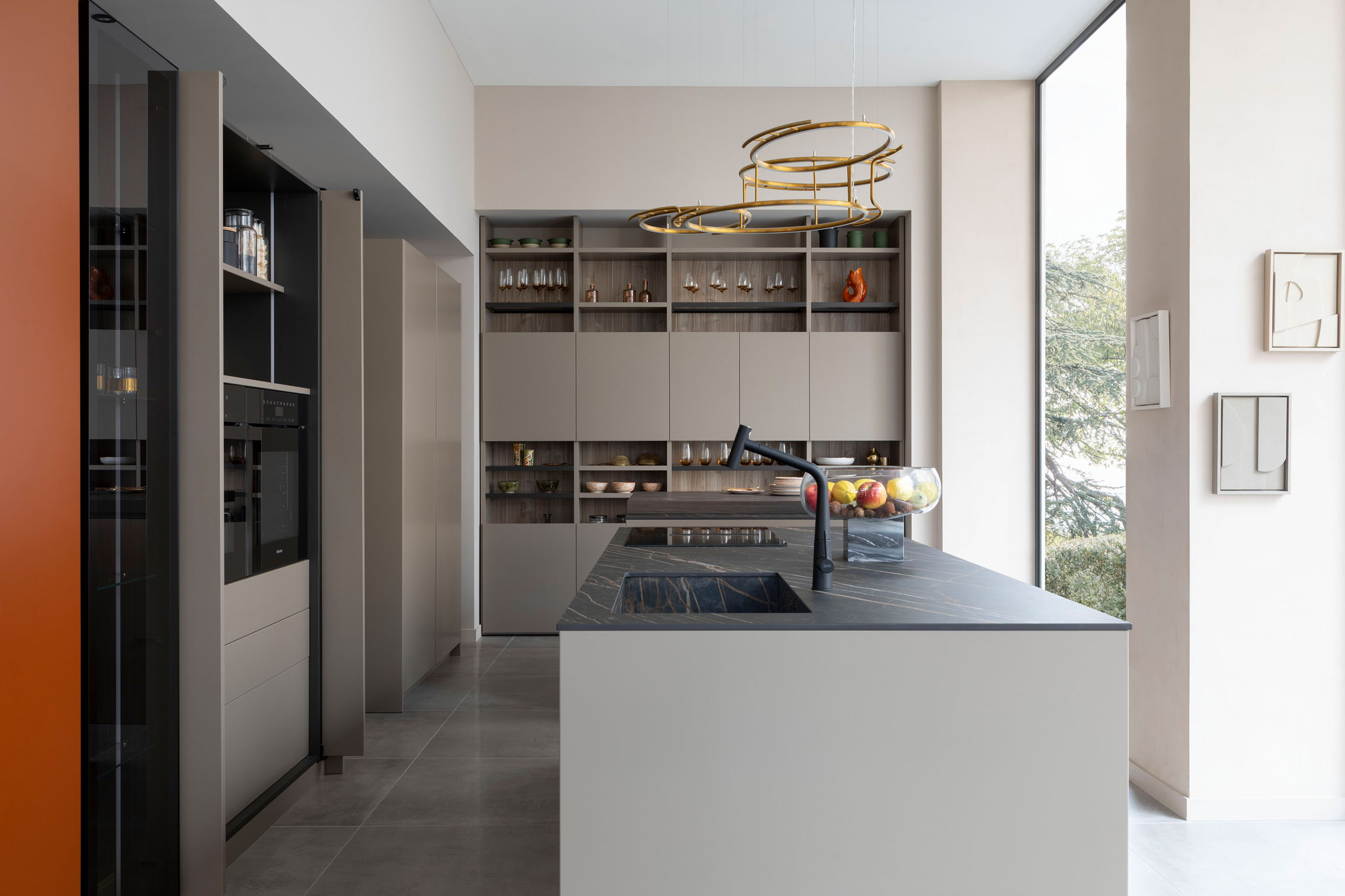 cuisine-ouverte-avec-ilot-central-grise-perene-dijon