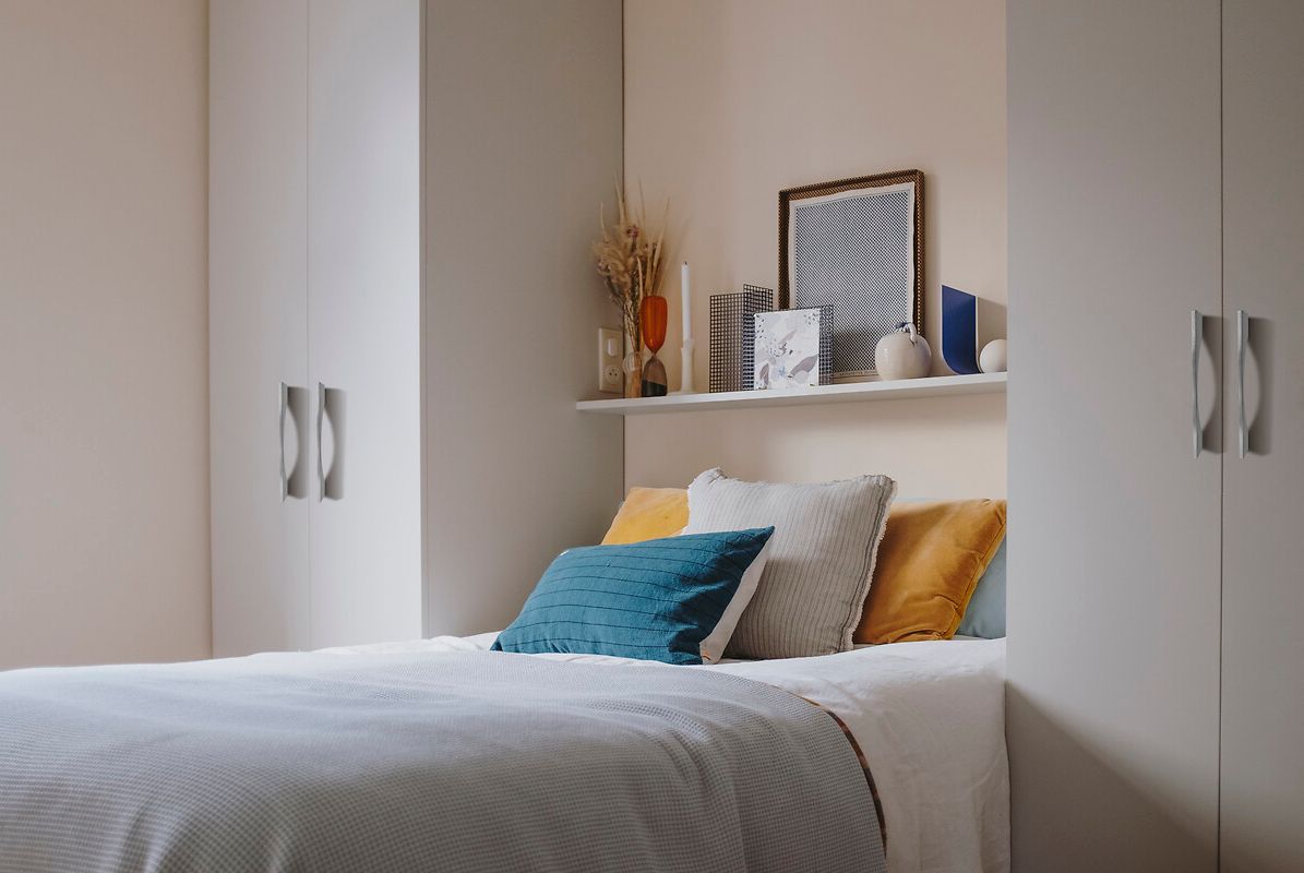 Chambre-paisible-avec-rangement-Perene