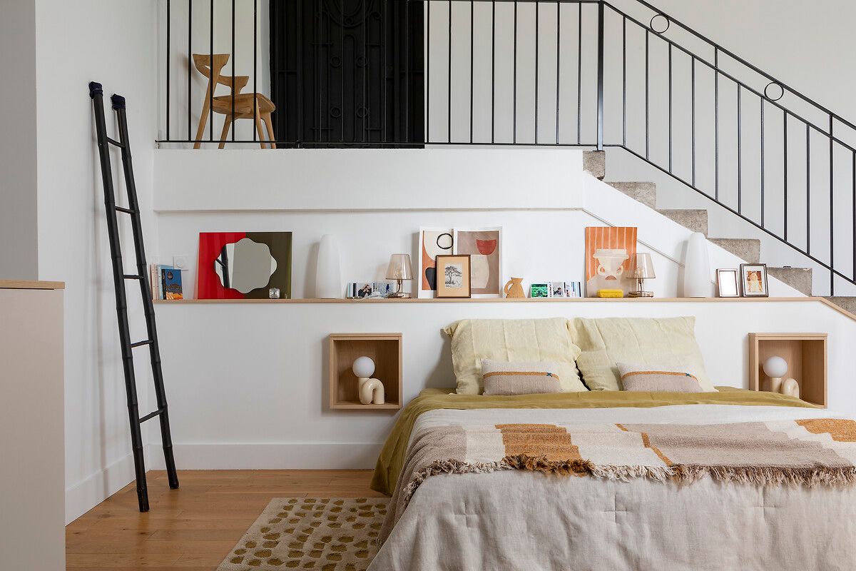 Chambre-sous-escalier-Perene