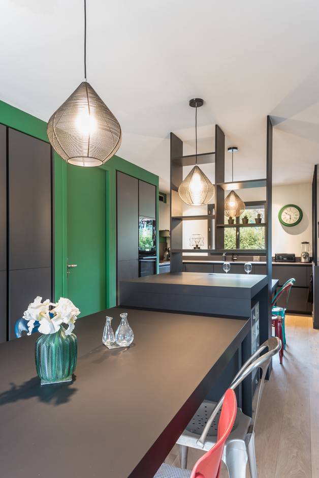 perene-cuisine-moderne-luxe-lyon-agenceur-f%C3%A9nix-carbone