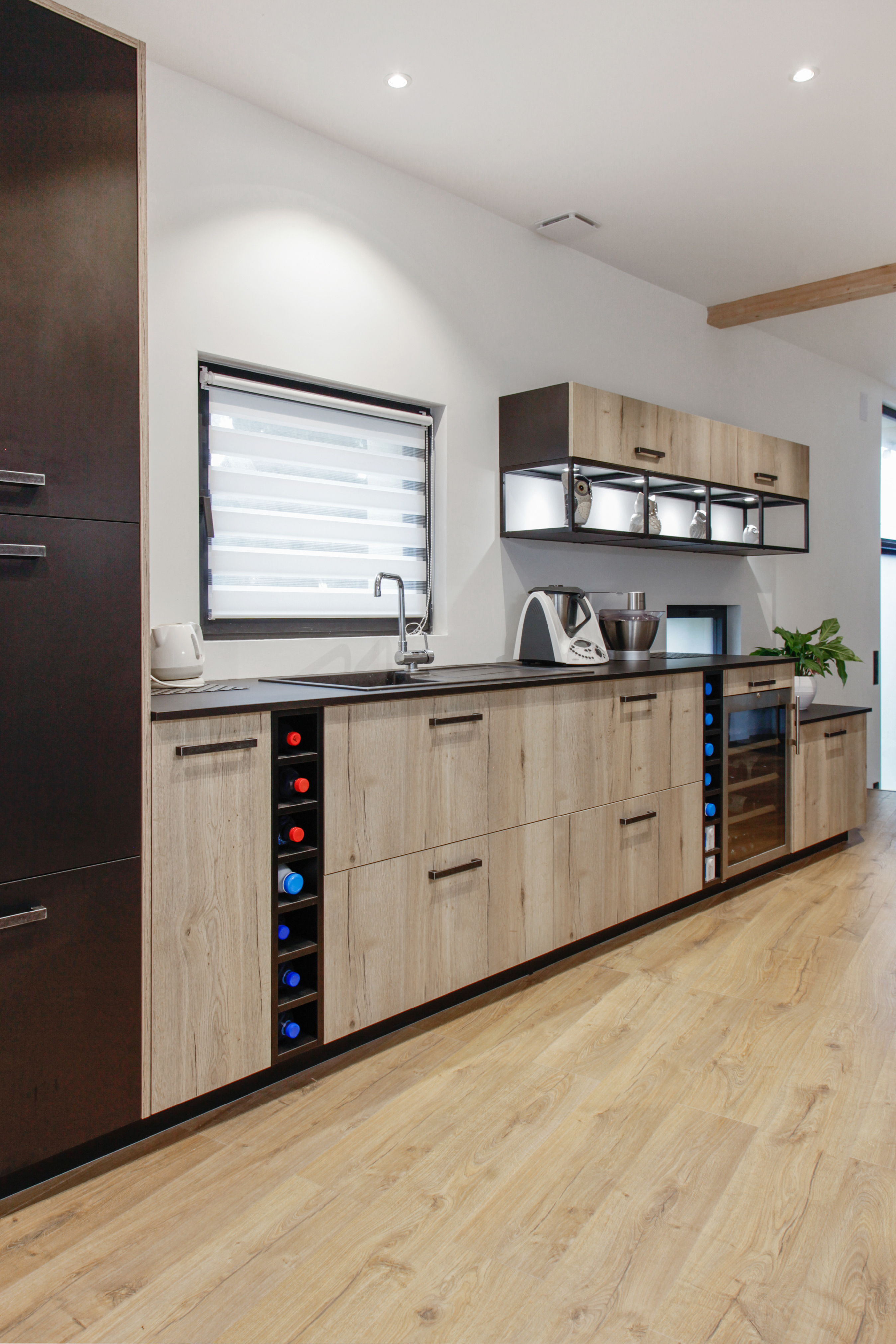 Cuisine%20industrielle%20noir%20bois_0