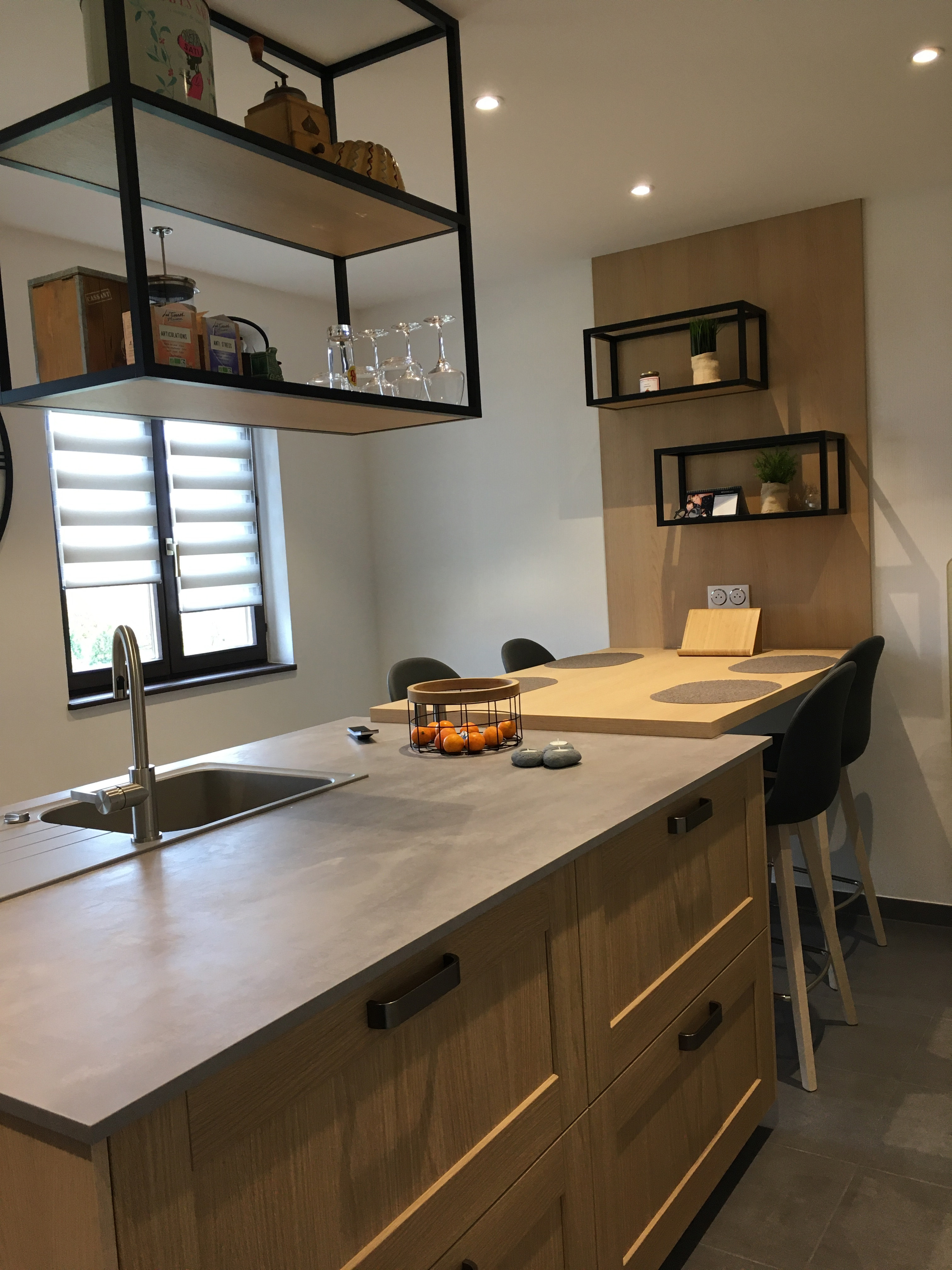 %C3%AElot%20bois%20niche%20m%C3%A9tal%20%281%29_0