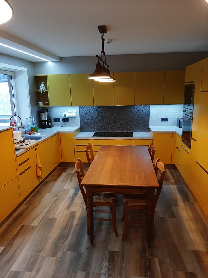 107379810_10224460190158805_7510143704385920614_n