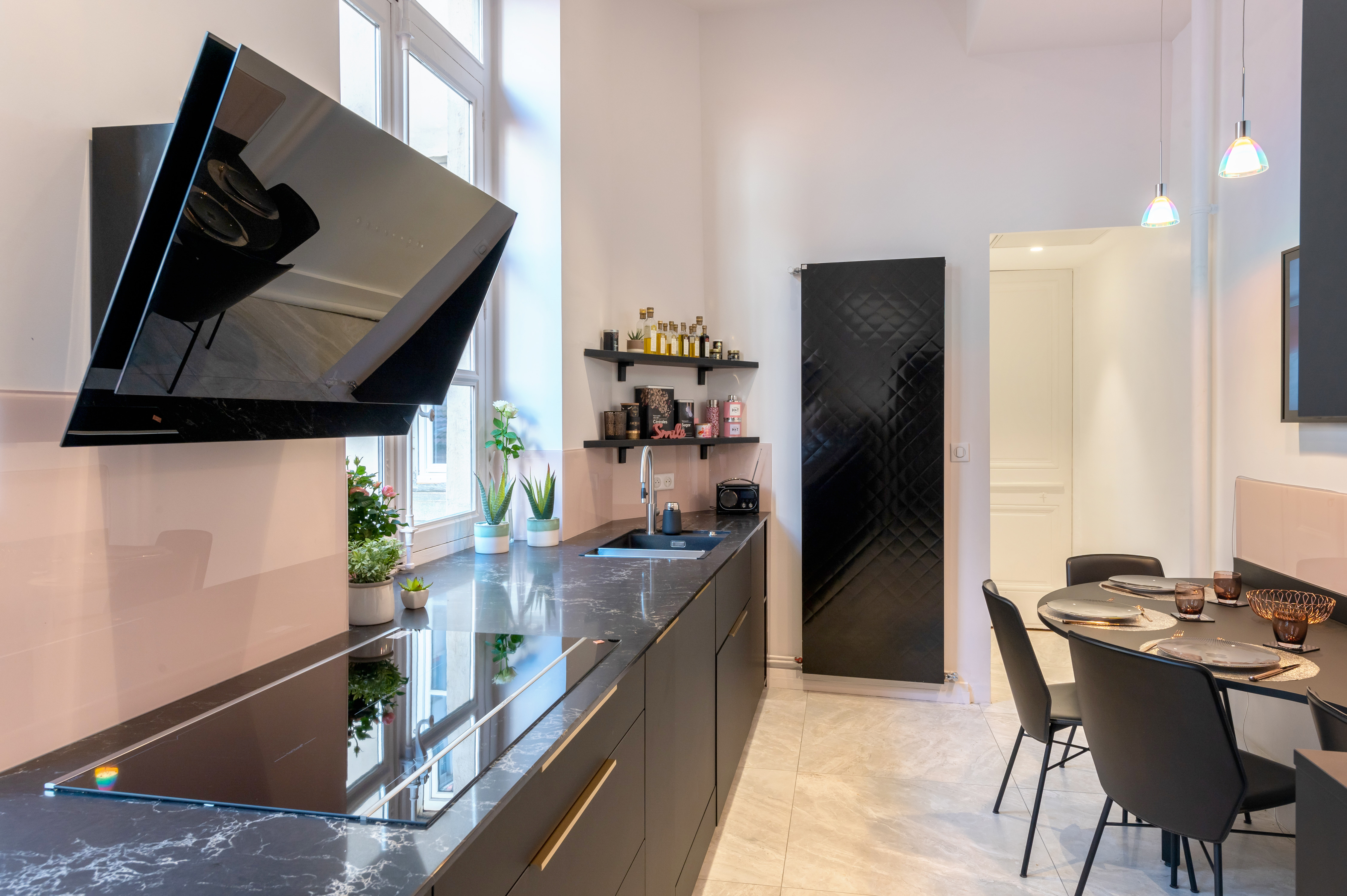 vue%20depuis%20buanderie%20vers%20hotte