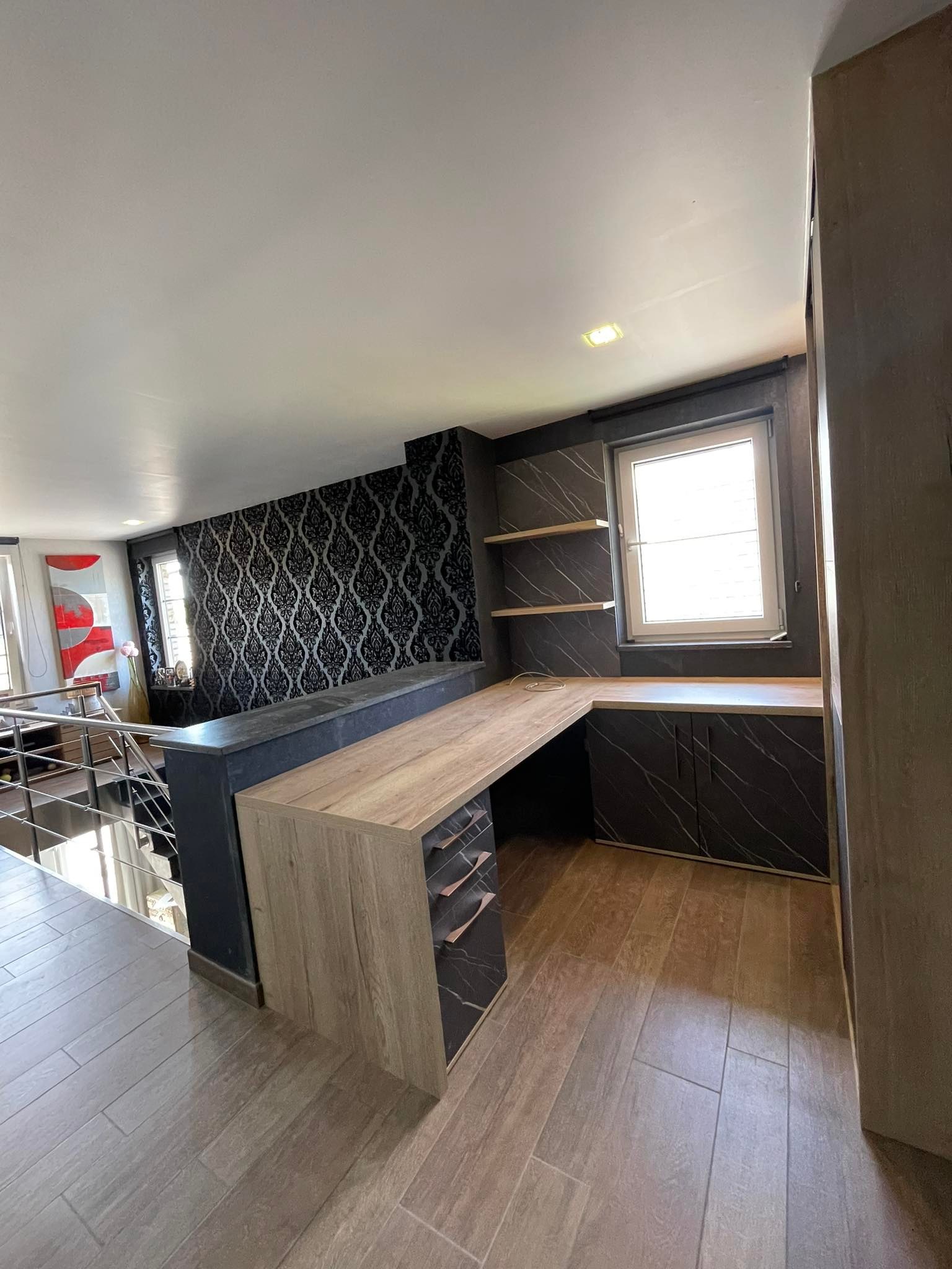 279222995_421643229775793_6988319659316095728_n