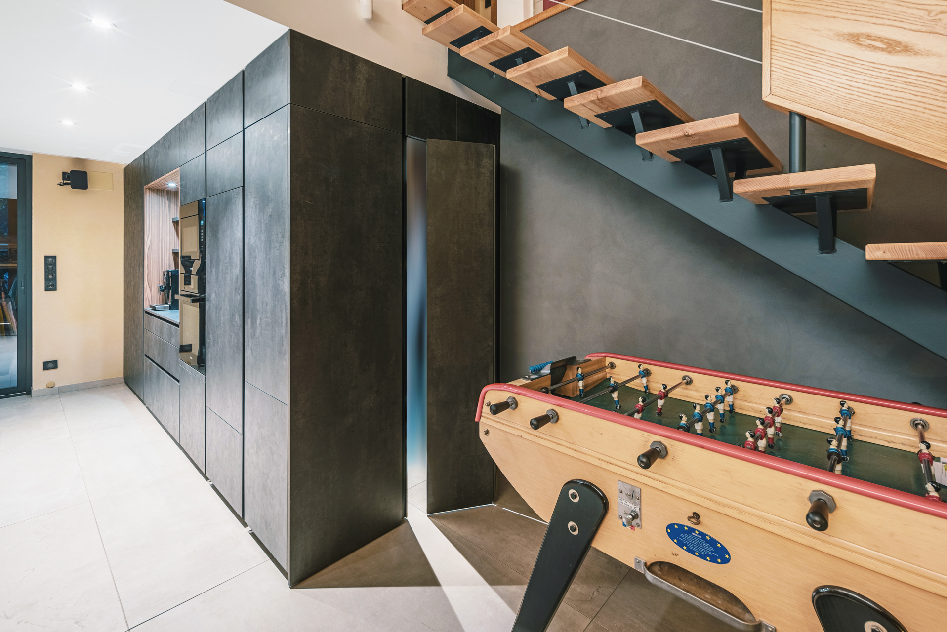 Porte%20d%C3%A9rob%C3%A9e