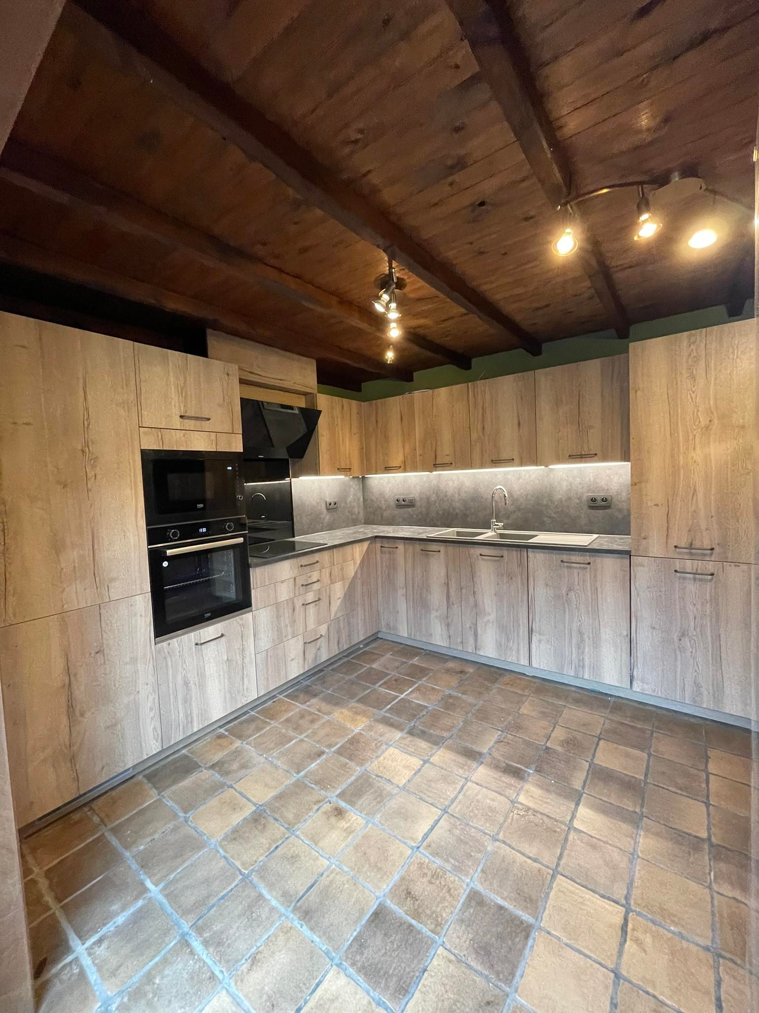 327546040_1219807268623197_1544921507835946081_n