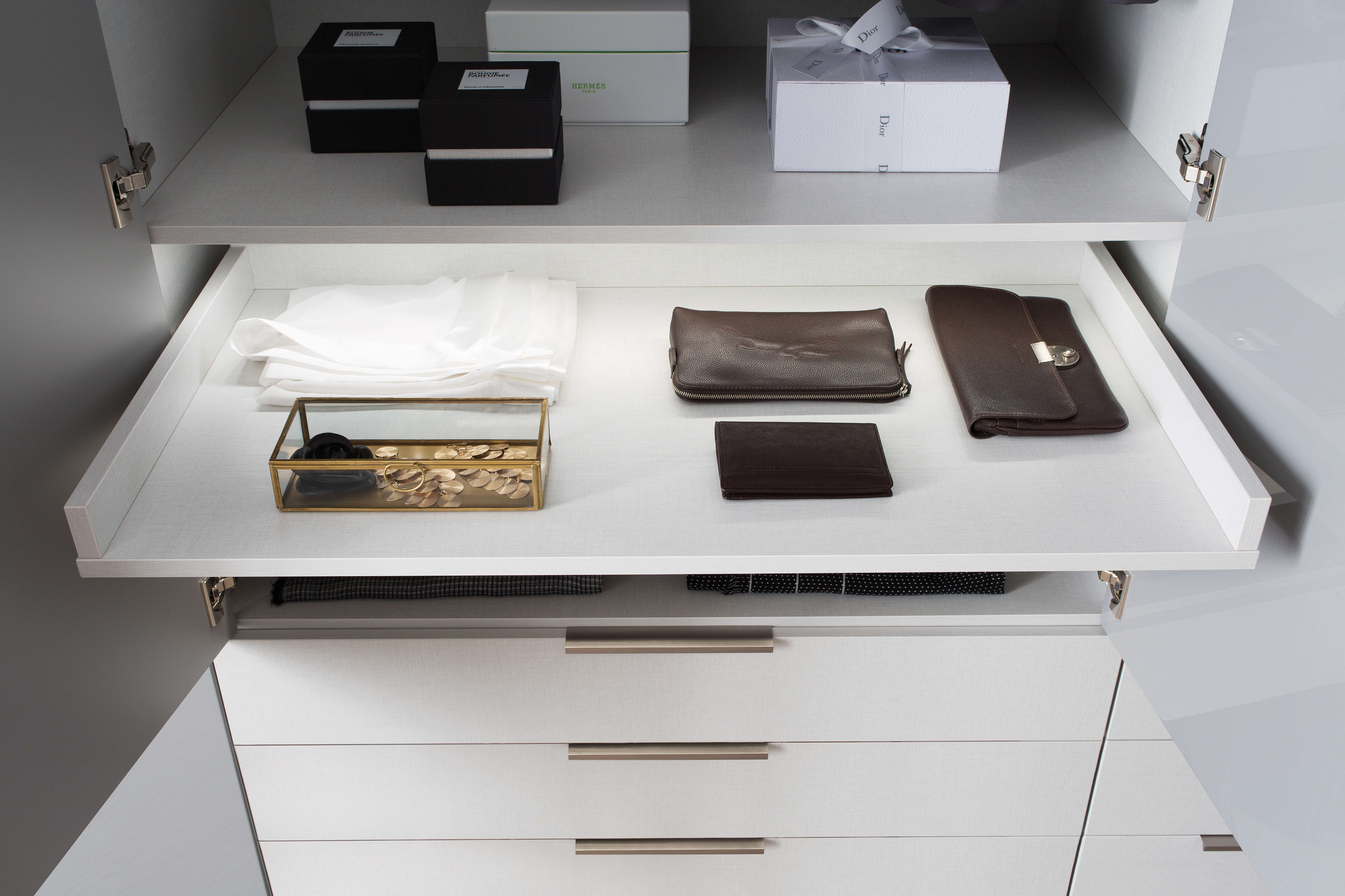 etagere-coulissante-dressing-suite-parentale-perene