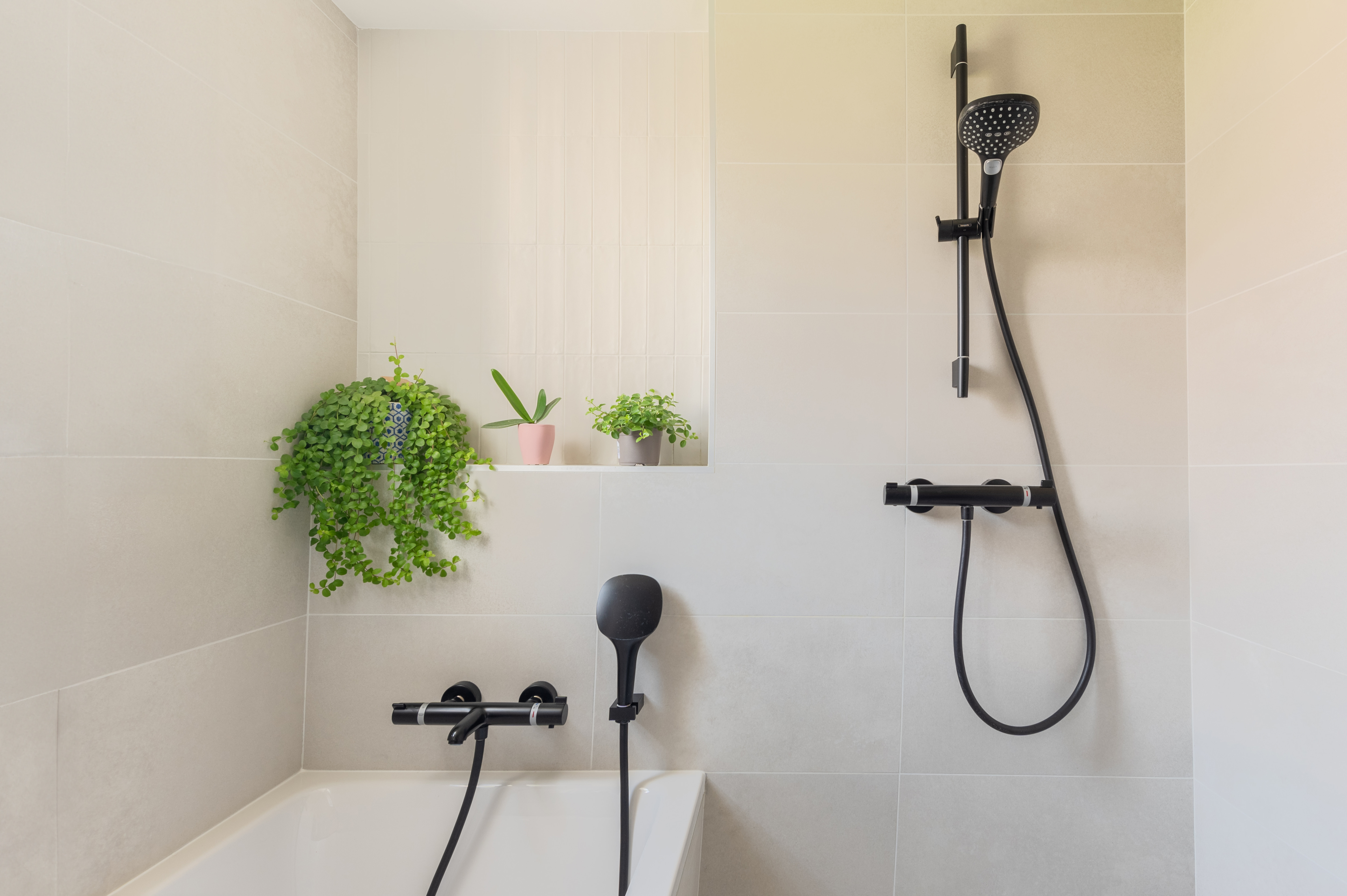 Douche-lumineuse-perene-vendargues