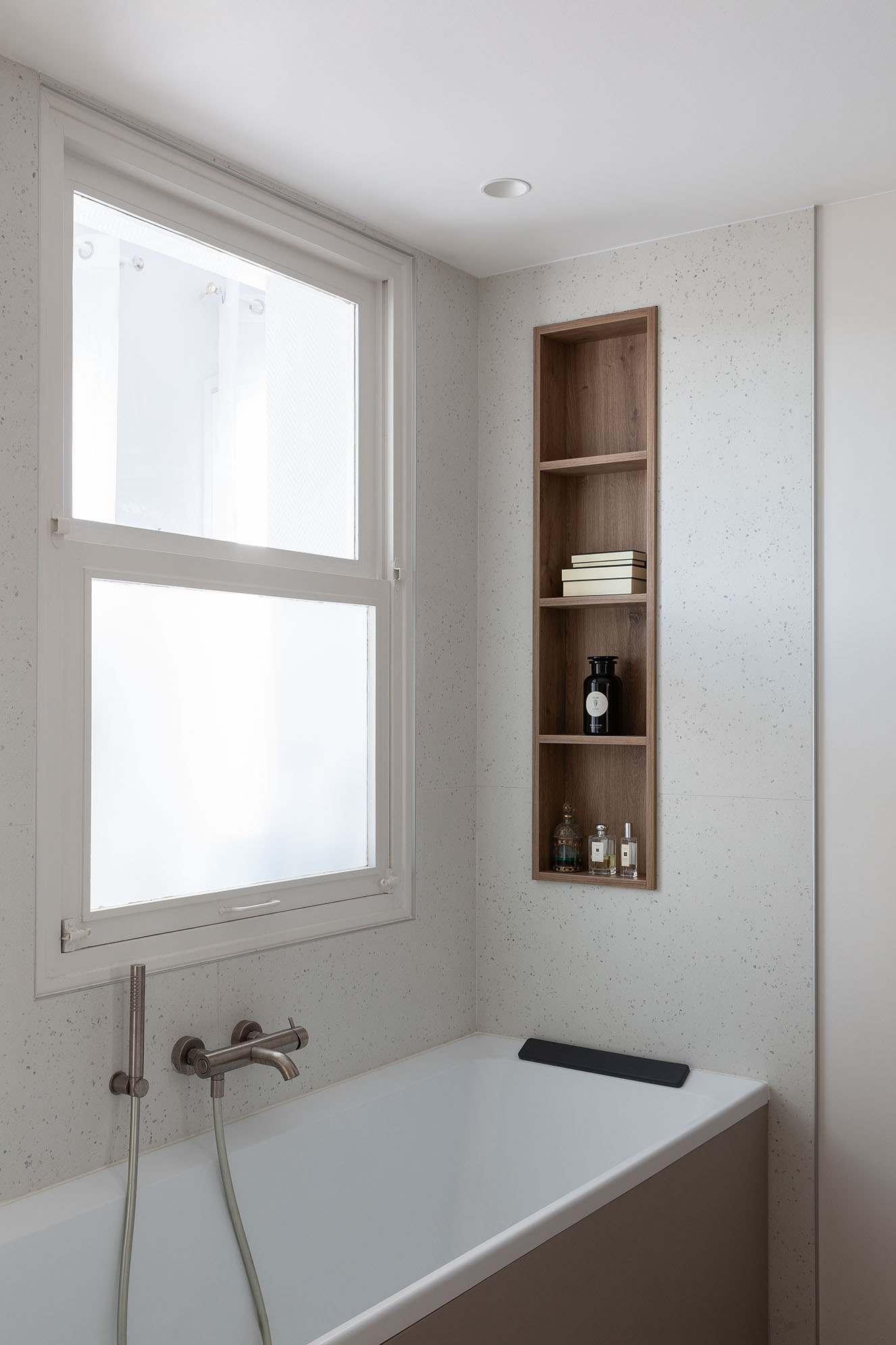 baignoire-salle-de-bain-Perene