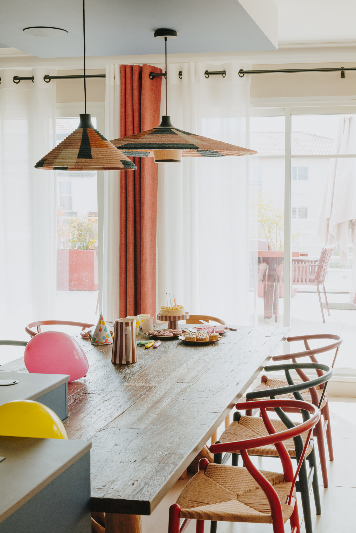 Perene-table-sur-mesure-ambiance-chaleureuse