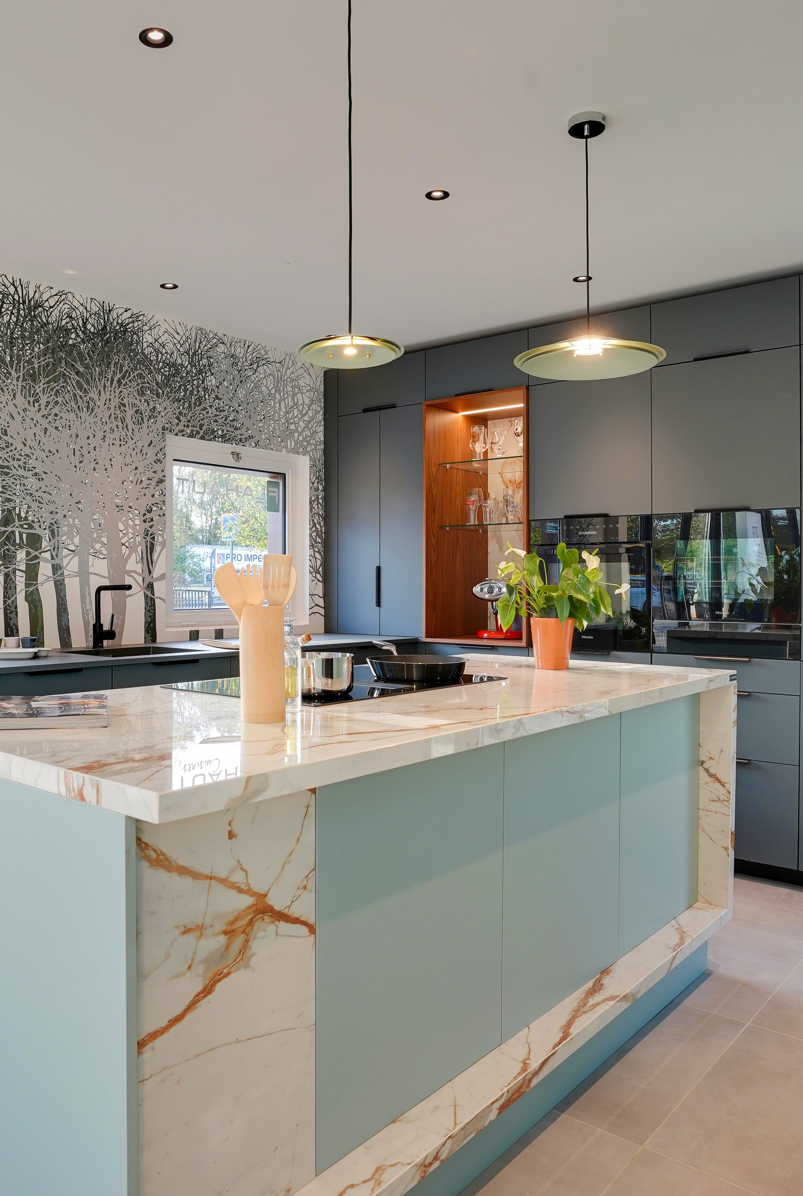 Perene-Saint-Leonard-cuisine-boutique-sur-mesure