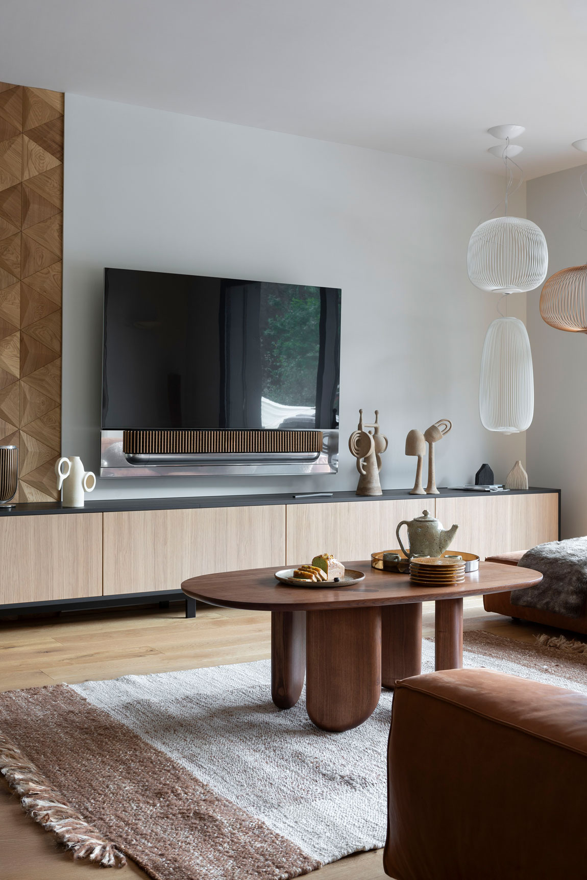 salon-decoration-meuble-television-bois-et-blanc-perene-annecy