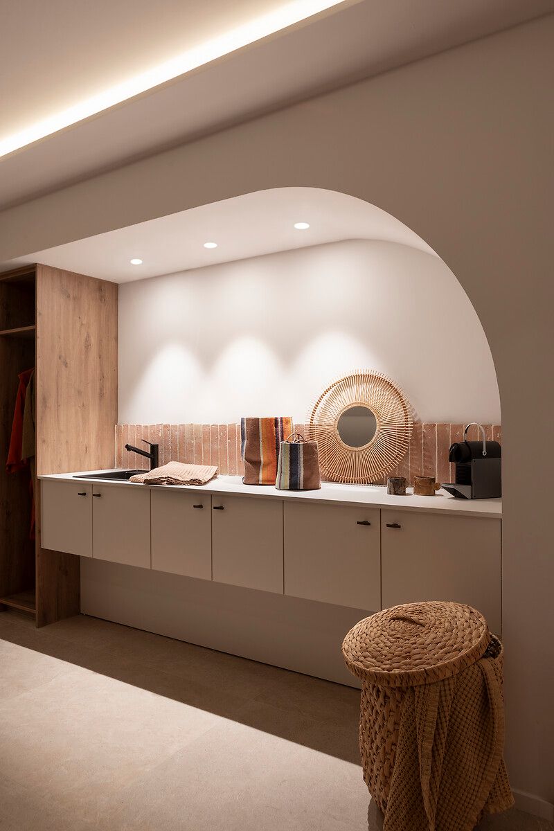 Rangements-sous-sol-villa-location-Perene