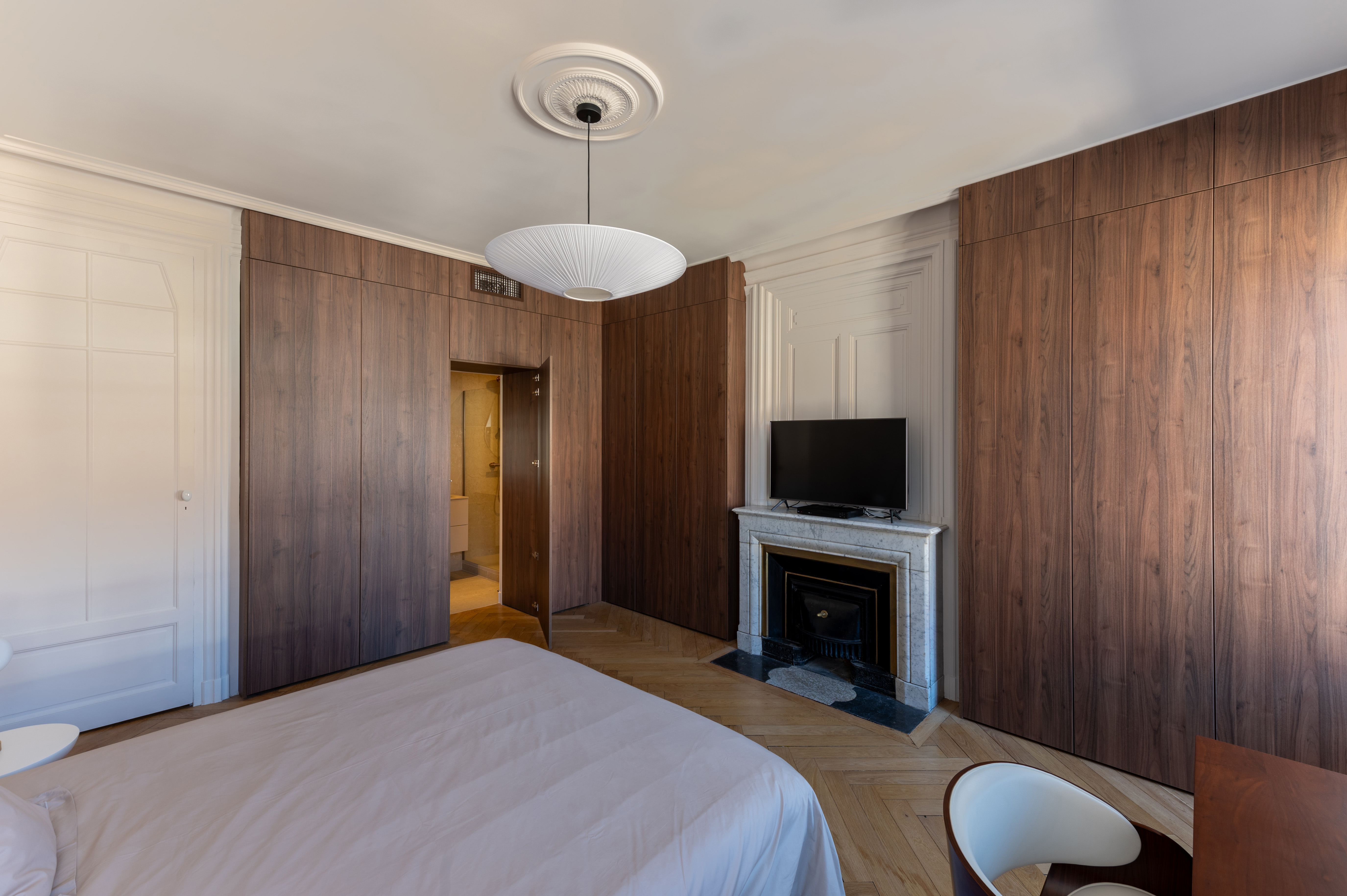 Dressing-appartement-haussmannien-perene-QUIMPER